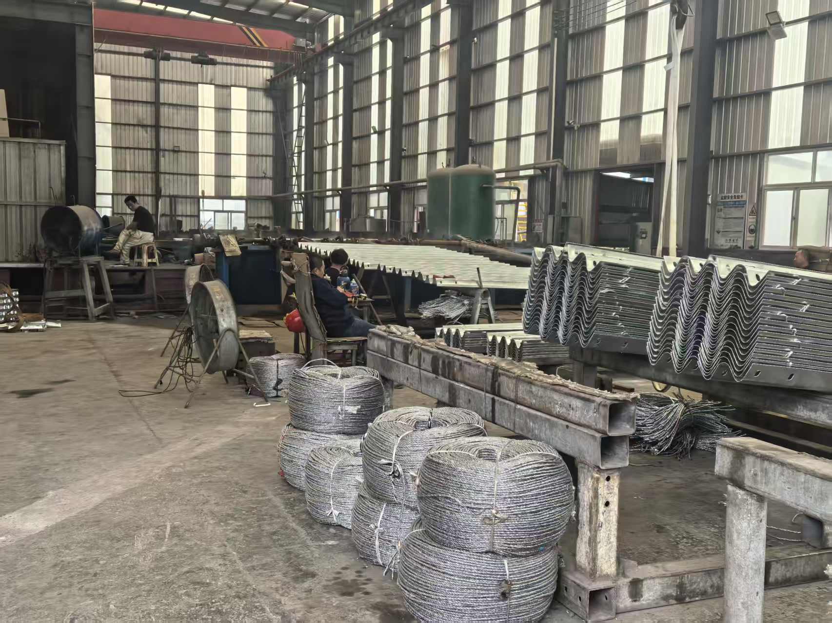 巴中市喷塑波形护栏三波波形护栏 - 方案